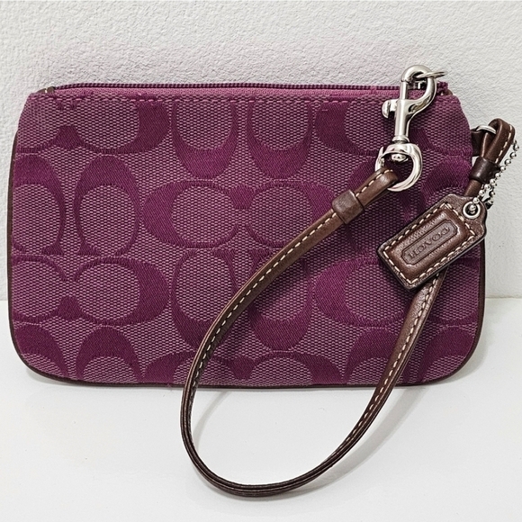 Coach Classic Signature Optic Lurex Wristlet Wallet - Picture 9 of 16